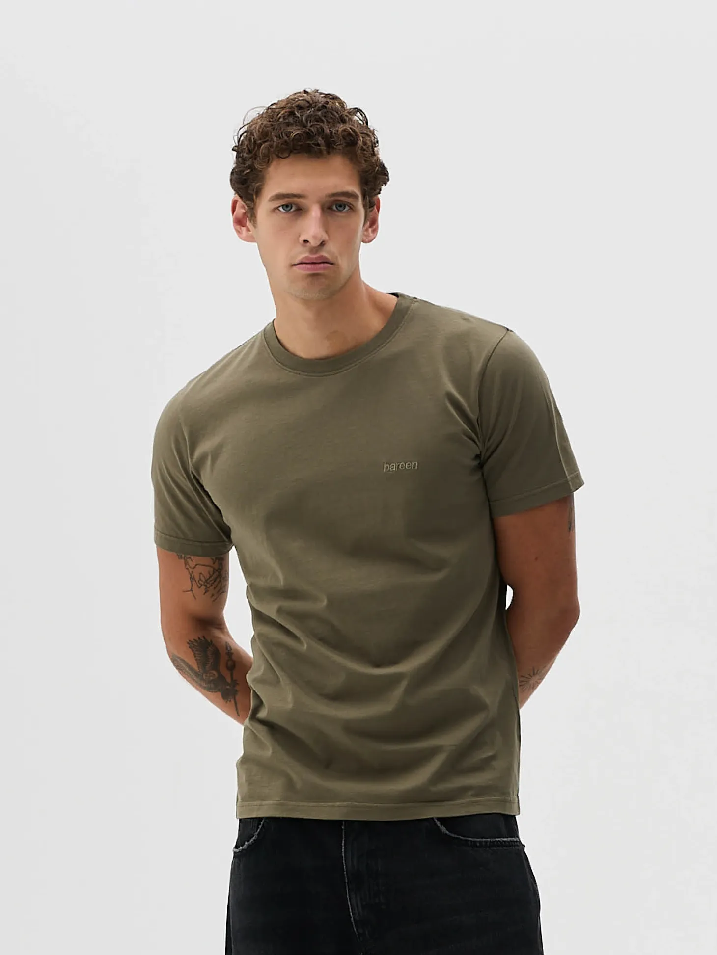 Classic Fit, Men - Embroidered Logo - Olive Green