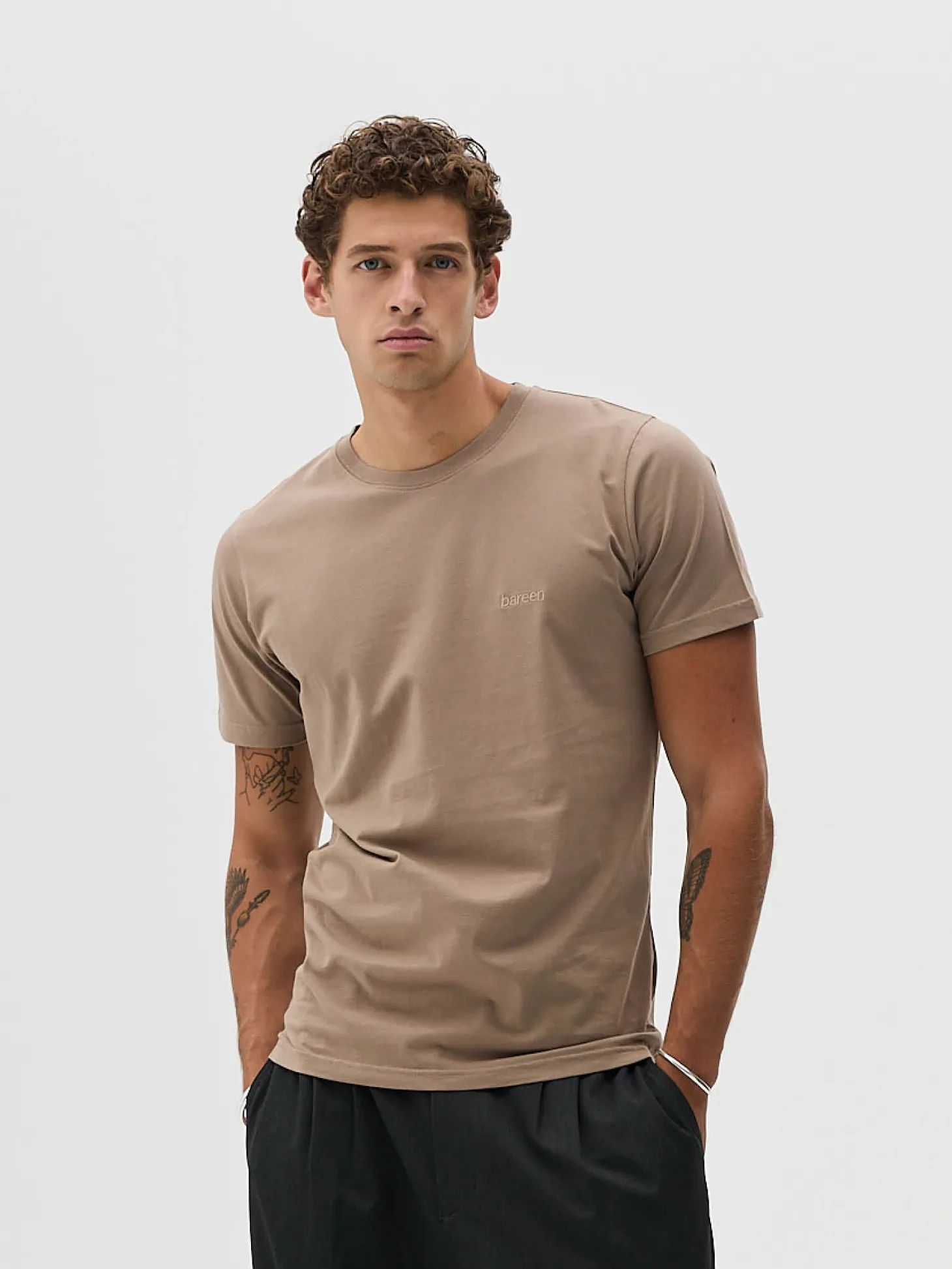 Classic Fit, Men - Embroidered Logo - Mocha