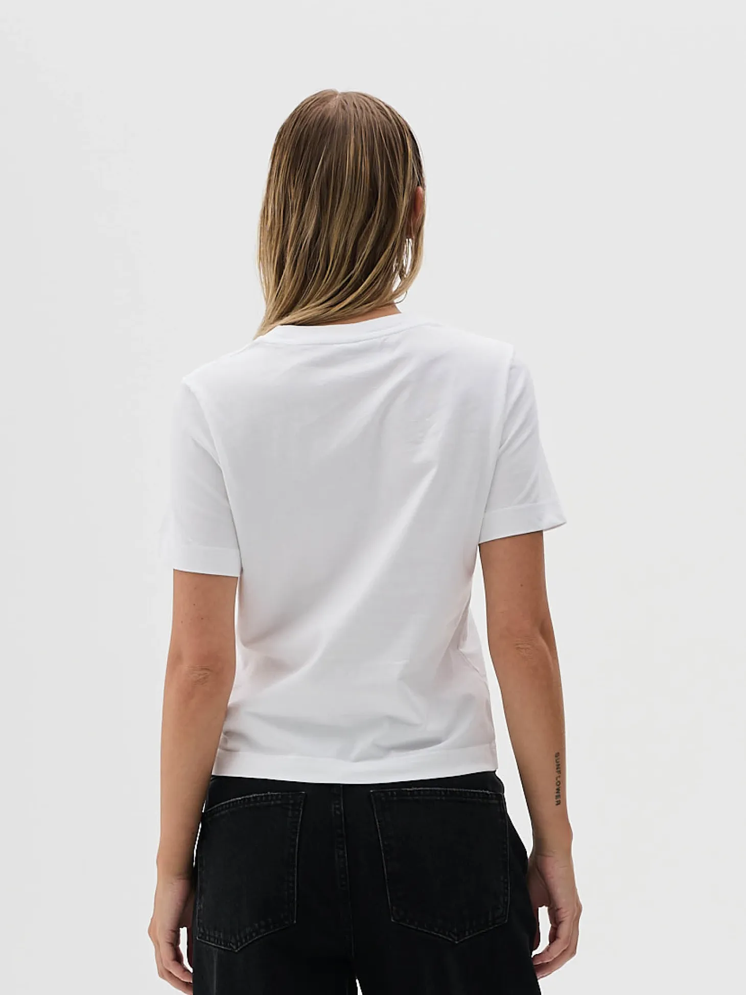 Classic Fit, Women - White