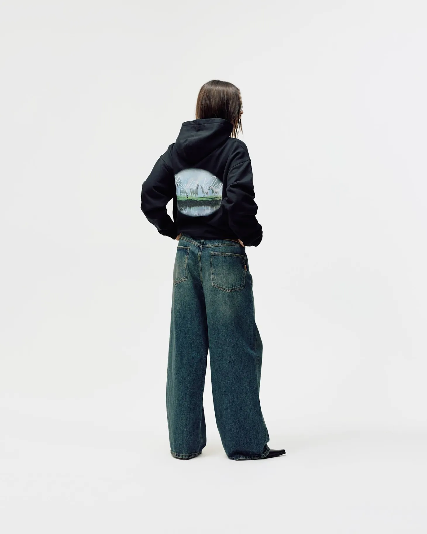 Oversized Hoodie, Women - Paradise Valley - Black